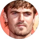 Alex Roe
