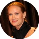 Kelly Lynch